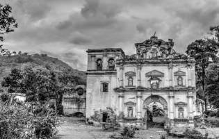 Church in ruins, Antigua city, Sacatepéquez, Guatemala