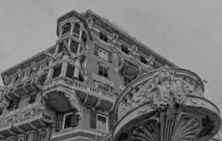 Un bâtiment étrange, Gênes, Italie